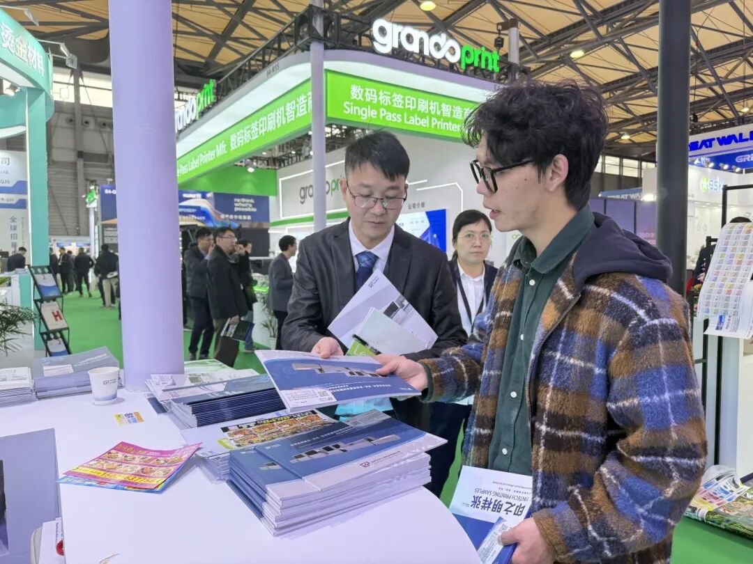 1765238864130577.jpg 90be9d68f017c7ad1fe92452b5f3ed8b.jpg